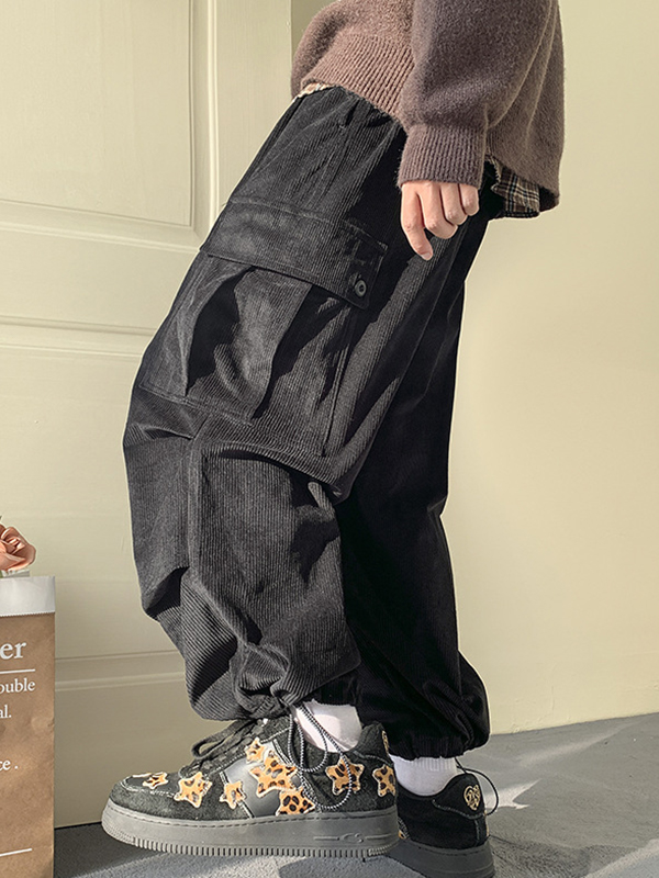 Herren-Cargohose aus Cord mit großen Taschen und Kordelzug-3