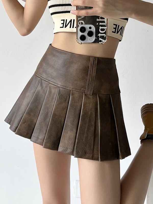 Plissee-Minirock aus Distressed-Leder mit hohem Bund-1
