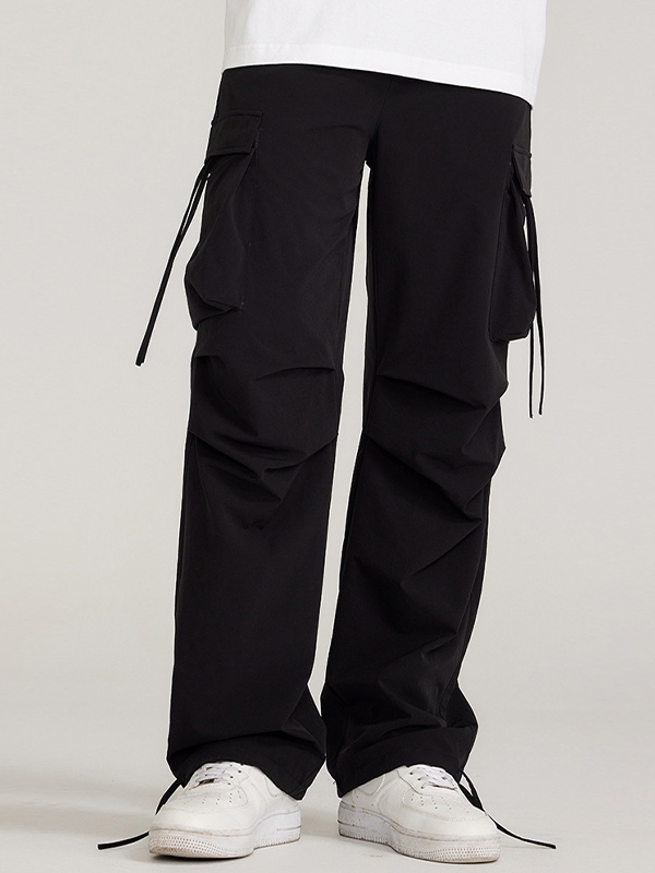 Herrenhose mit geradem Bein und großem Taschenriemendekor-1
