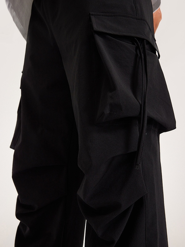 Herrenhose mit geradem Bein und großem Taschenriemendekor-3
