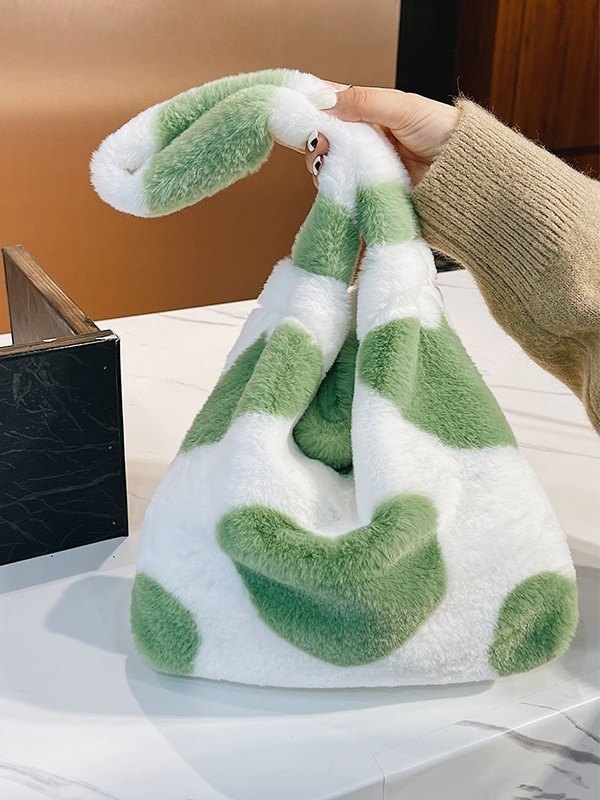 Fuzzy-Schultertasche mit Herzmuster-3